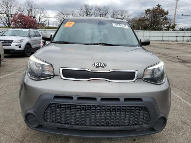 KNDJN2A25G7270909 - 2016 KIA SOUL GRAY photo 5