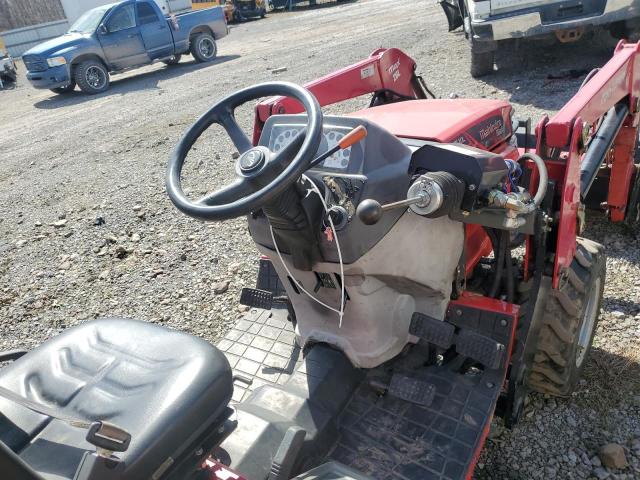 26MN10480035 - 2014 MAHINDRA AND MAHINDRA TRACTOR 红色 照片 5