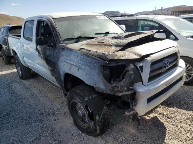 5TELU42N69Z604988 - 2009 TOYOTA TACOMA DOUBLE CAB WHITE photo 4