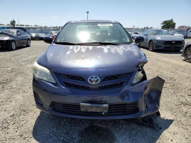 2T1BU4EE4DC007537 - 2013 TOYOTA COROLLA BASE BLUE photo 5