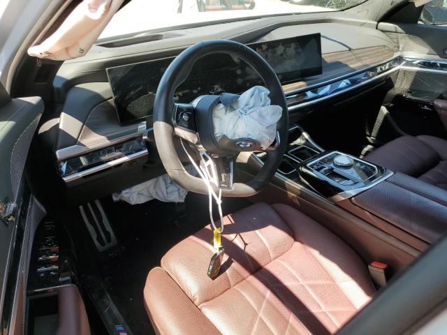 WBY53EJ08PCN04974 - 2023 BMW I7 XDRIVE60 WHITE photo 8