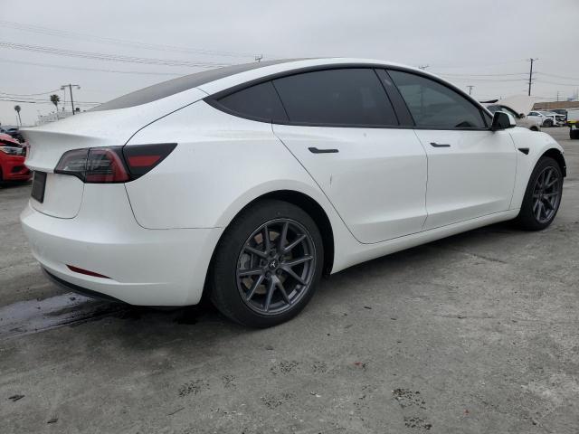 5YJ3E1EA4PF465723 - 2023 TESLA MODEL 3 白色 照片 3