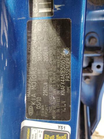 KNAFX4A61E5095756 - 2014 KIA FORTE LX BLUE photo 12