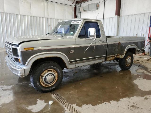 2FTEF25G7DCA38135 - 1983 FORD F250 GRAY photo 1