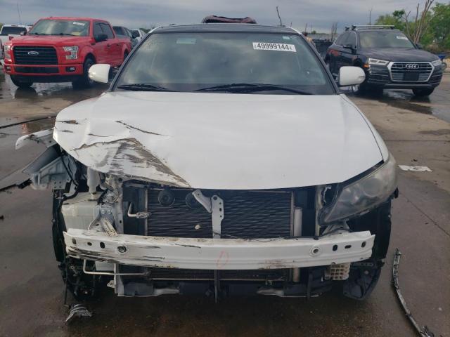 JTKJF5C79C3041425 - 2012 TOYOTA SCION TC 白色 照片 5