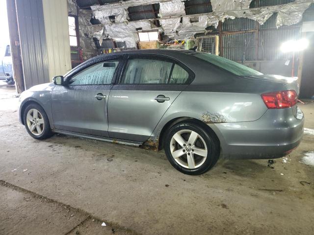 3VWLL7AJ7CM390971 - 2012 VOLKSWAGEN JETTA TDI GRAY photo 2