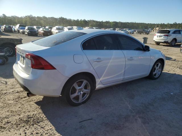 YV1612FS5D1227836 - 2013 VOLVO S60 T5 WHITE photo 3