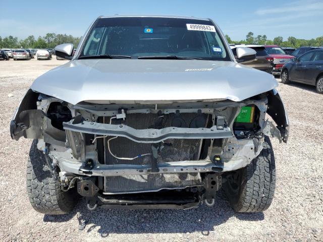 JTEBU5JR0L5749391 - 2020 TOYOTA 4RUNNER SR5/SR5 PREMIUM 银色 照片 5