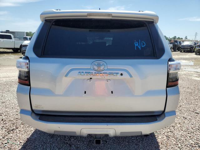 JTEBU5JR0L5749391 - 2020 TOYOTA 4RUNNER SR5/SR5 PREMIUM 银色 照片 6