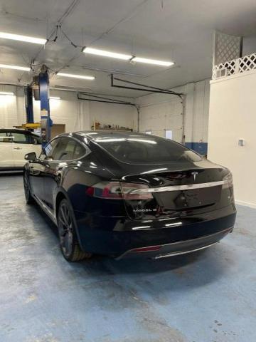 5YJSA1DNXDFP12153 - 2013 TESLA MODEL S Սև լուսանկար 3