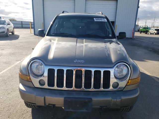 1J8GL58576W213920 - 2006 JEEP LIBERTY LIMITED BEIGE photo 5