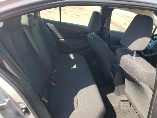 JTDBCMFE3R3066502 - 2024 TOYOTA COROLLA LE 银色 照片 10