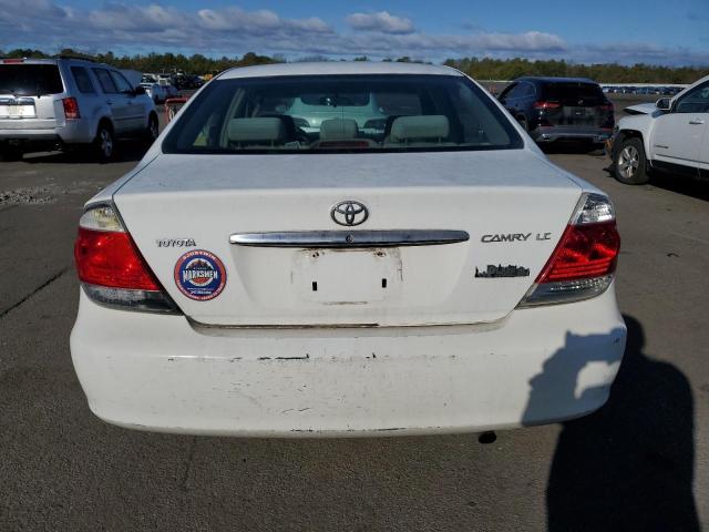4T1BE32K05U402199 - 2005 TOYOTA CAMRY LE WHITE photo 6