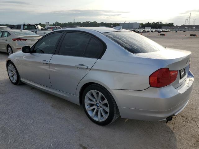 WBAPH5C51BA443425 - 2011 BMW 328 I SULEV SILVER photo 2