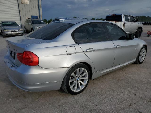 WBAPH5C51BA443425 - 2011 BMW 328 I SULEV SILVER photo 3