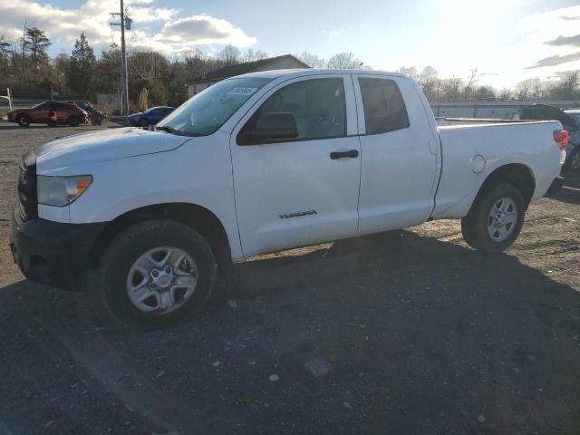 2013 TOYOTA TUNDRA DOUBLE CAB SR5, null