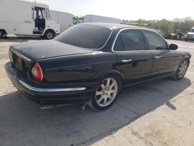 SAJEA71CX4SG01029 - 2004 JAGUAR XJ8 BLACK photo 3