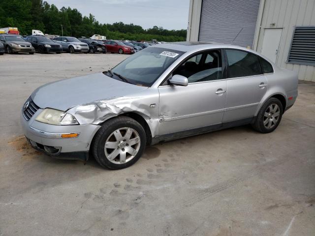 WVWRH63B61P295324 - 2001 VOLKSWAGEN PASSAT GLX Gümüş foto 1