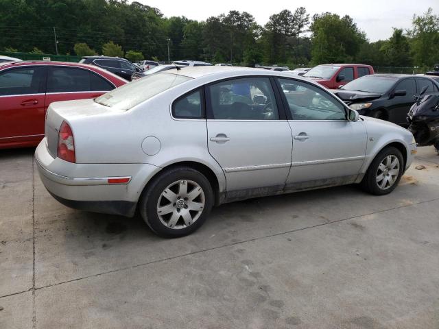 WVWRH63B61P295324 - 2001 VOLKSWAGEN PASSAT GLX Gümüş foto 3