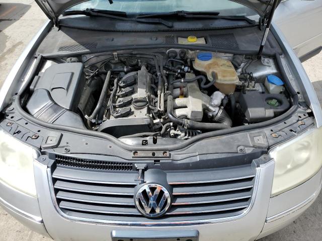 WVWVD63B73E140841 - 2003 VOLKSWAGEN PASSAT GLS SILVER photo 11