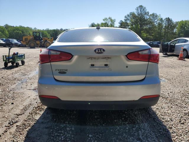 KNAFK4A66F5257655 - 2015 KIA FORTE LX SILVER photo 6