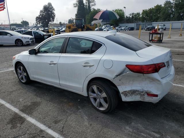 19VDE1F74DE018181 - 2013 ACURA ILX 20 TECH WHITE photo 2