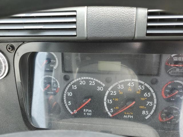 3AKJGEDV7FSGR9704 - 2015 FREIGHTLINER CASCADIA 125 WHITE photo 8