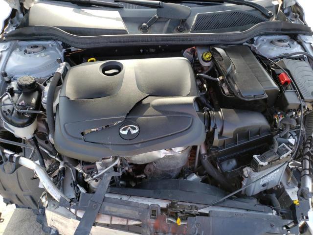 SJKCH5CP7HA031907 - 2017 INFINITI QX30 BASE SILVER photo 11