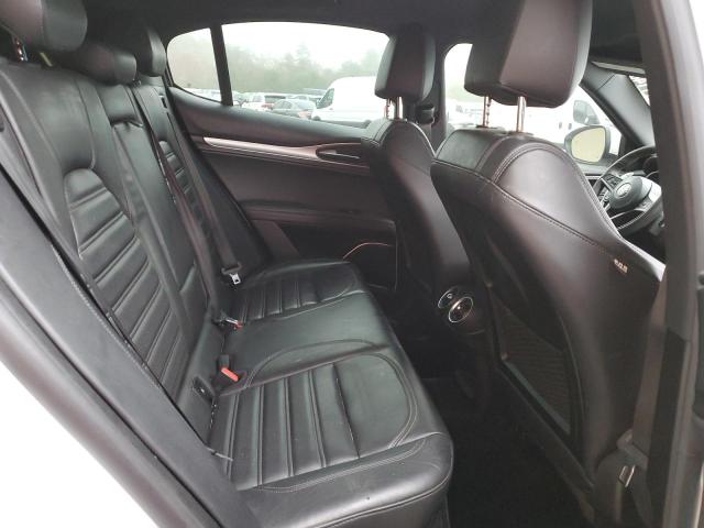 ZASFAKNN1J7B79477 - 2018 ALFA ROMEO STELVIO TI SPORT WHITE photo 11