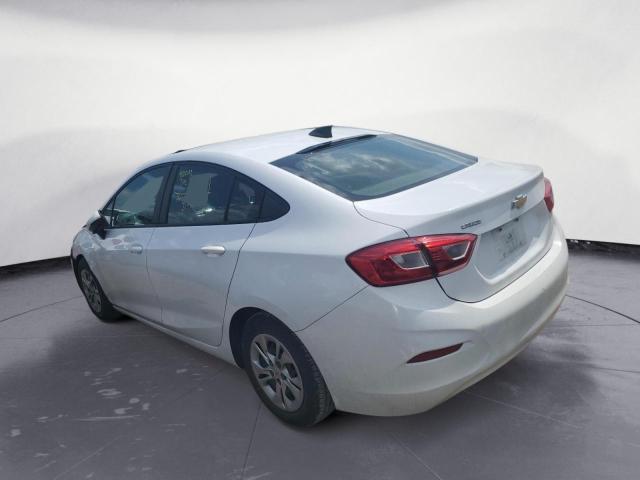 1G1BJ5SM4K7102262 - 2019 CHEVROLET CRUZE WHITE photo 2