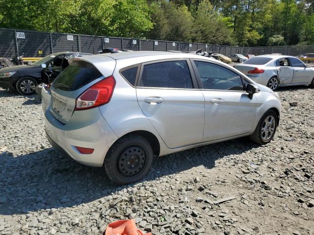 3FADP4EJ8GM190441 - 2016 FORD FIESTA SE SILVER photo 3