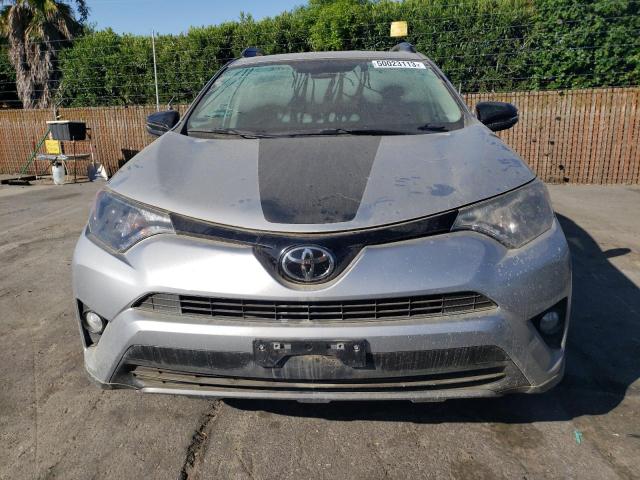 2T3WFREV0JW429394 - 2018 TOYOTA RAV4 ADVENTURE SILVER photo 5