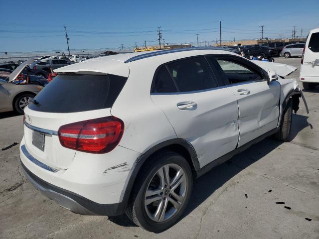 WDCTG4EB6LU027821 - 2020 MERCEDES-BENZ GLA 250 Beyaz fotoğraf 3