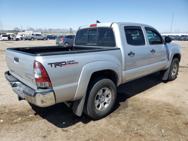 3TMJU4GN5CM136241 - 2012 TOYOTA TACOMA DOUBLE CAB PRERUNNER SILVER photo 3