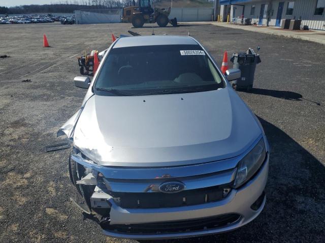 3FAHP0HA2BR209552 - 2011 FORD FUSION SE SILVER photo 5