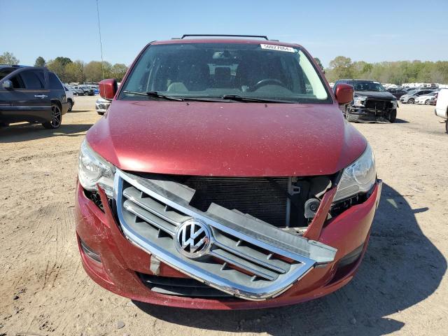 2V4RW3DG2BR718078 - 2011 VOLKSWAGEN ROUTAN SE RED photo 5