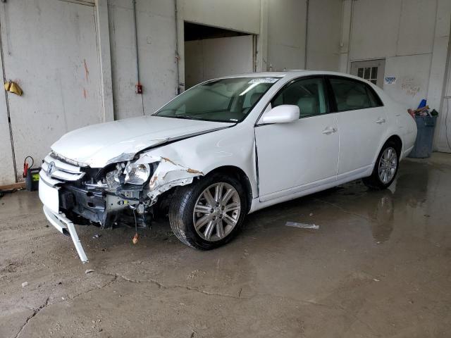 2006 TOYOTA AVALON XL, 