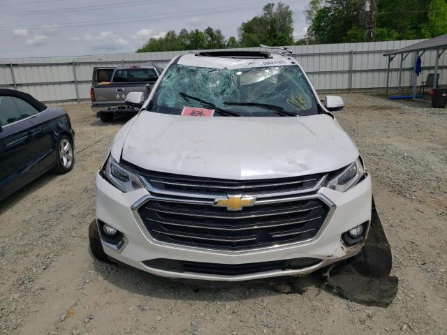 1GNERKKW8JJ142396 - 2018 CHEVROLET TRAVERSE PREMIER WHITE photo 5