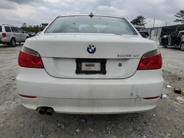 WBANV13508CZ58602 - 2008 BMW 528 XI WHITE photo 6