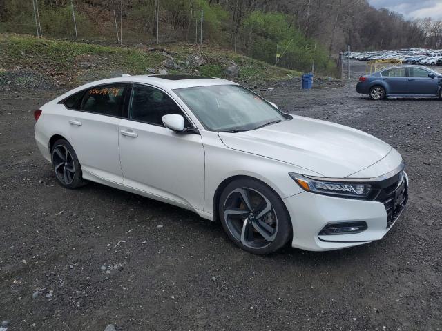 1HGCV2F33JA051632 - 2018 HONDA ACCORD SPORT WHITE photo 4