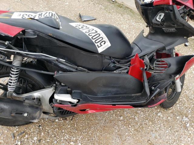 MLHJF2800B5001137 - 2011 HONDA PCX RED photo 7