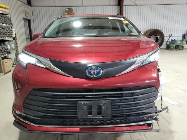 5TDYRKECXMS072334 - 2021 TOYOTA SIENNA XLE BURGUNDY photo 5