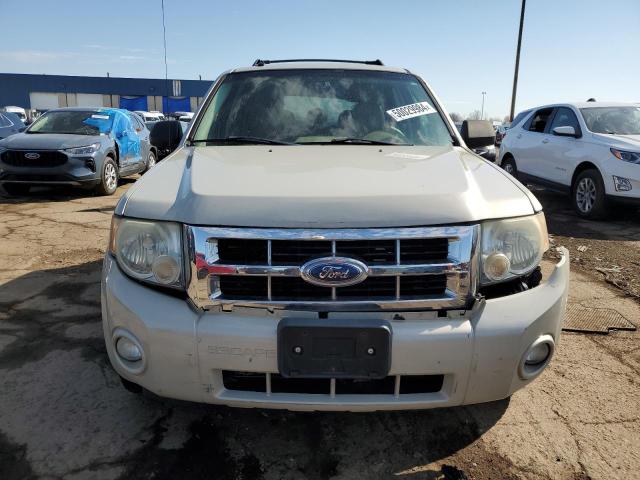 1FMCU03108KB15036 - 2008 FORD ESCAPE XLT WHITE photo 5