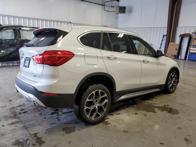 WBXJG9C0XN5V31882 - 2022 BMW X1 XDRIVE28I WHITE photo 3