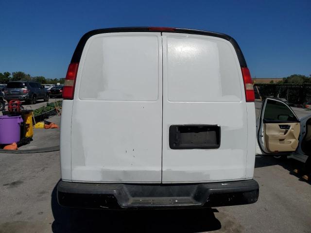 1GCWGFCA4E1149851 - 2014 CHEVROLET EXPRESS G2 WHITE photo 6