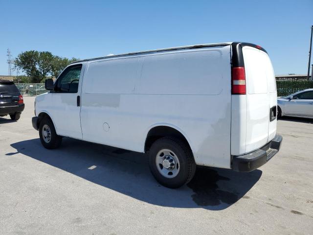 1GCWGFCF2F1188872 - 2015 CHEVROLET EXPRESS G2 WHITE photo 2