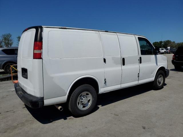 1GCWGFCF2F1188872 - 2015 CHEVROLET EXPRESS G2 WHITE photo 3