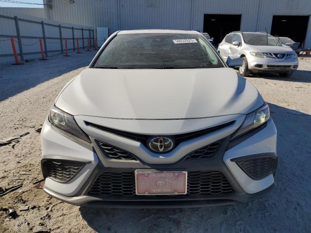 4T1T11AK4PU115702 - 2023 TOYOTA CAMRY SE NIGHT SHADE GRAY photo 5