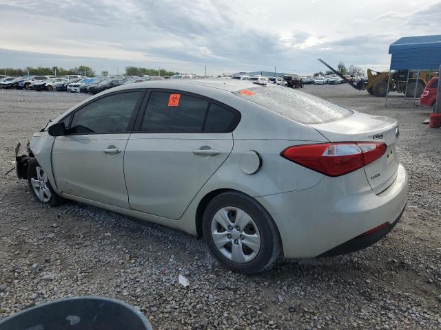 KNAFK4A62F5357932 - 2015 KIA FORTE LX WHITE photo 2