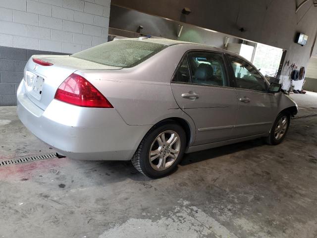 1HGCM56897A174652 - 2007 HONDA ACCORD EX SILVER photo 3